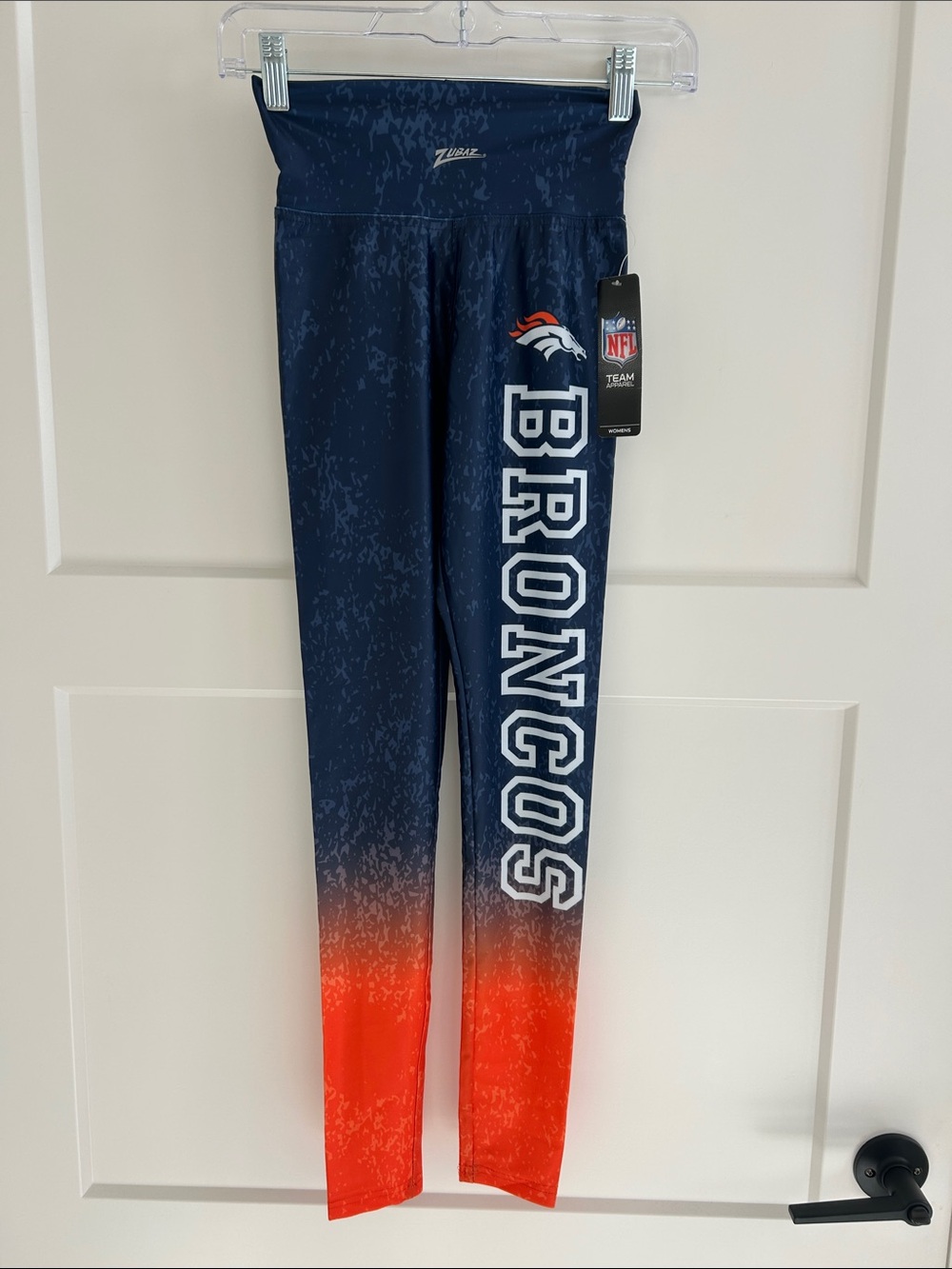 NFL Broncos women’s NWT Navy and Orange Gradient Leggings
